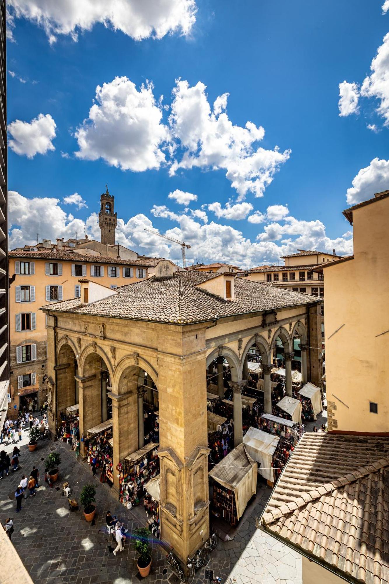 La Loggia Del Porcellino *